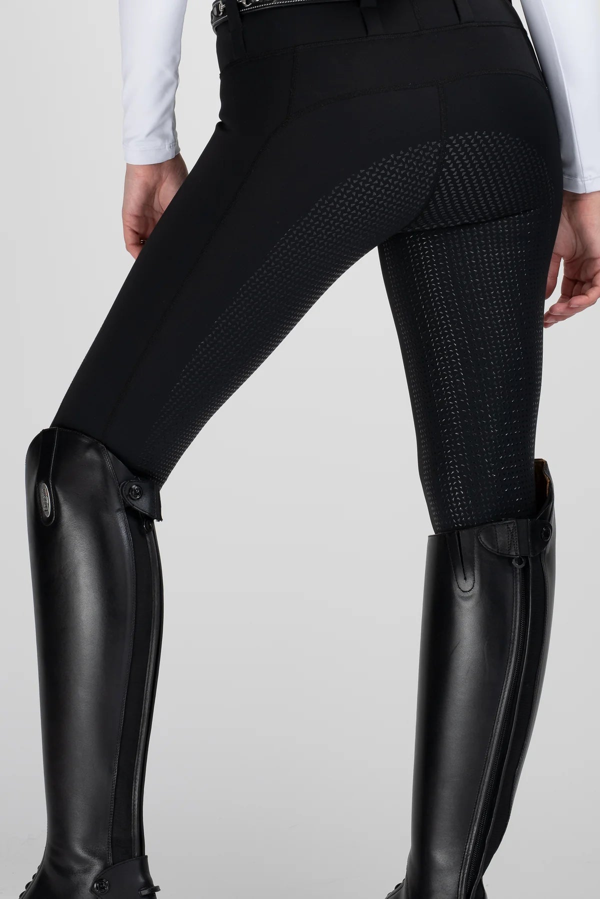 Mochara Full Seat Pull on Breeches in Black